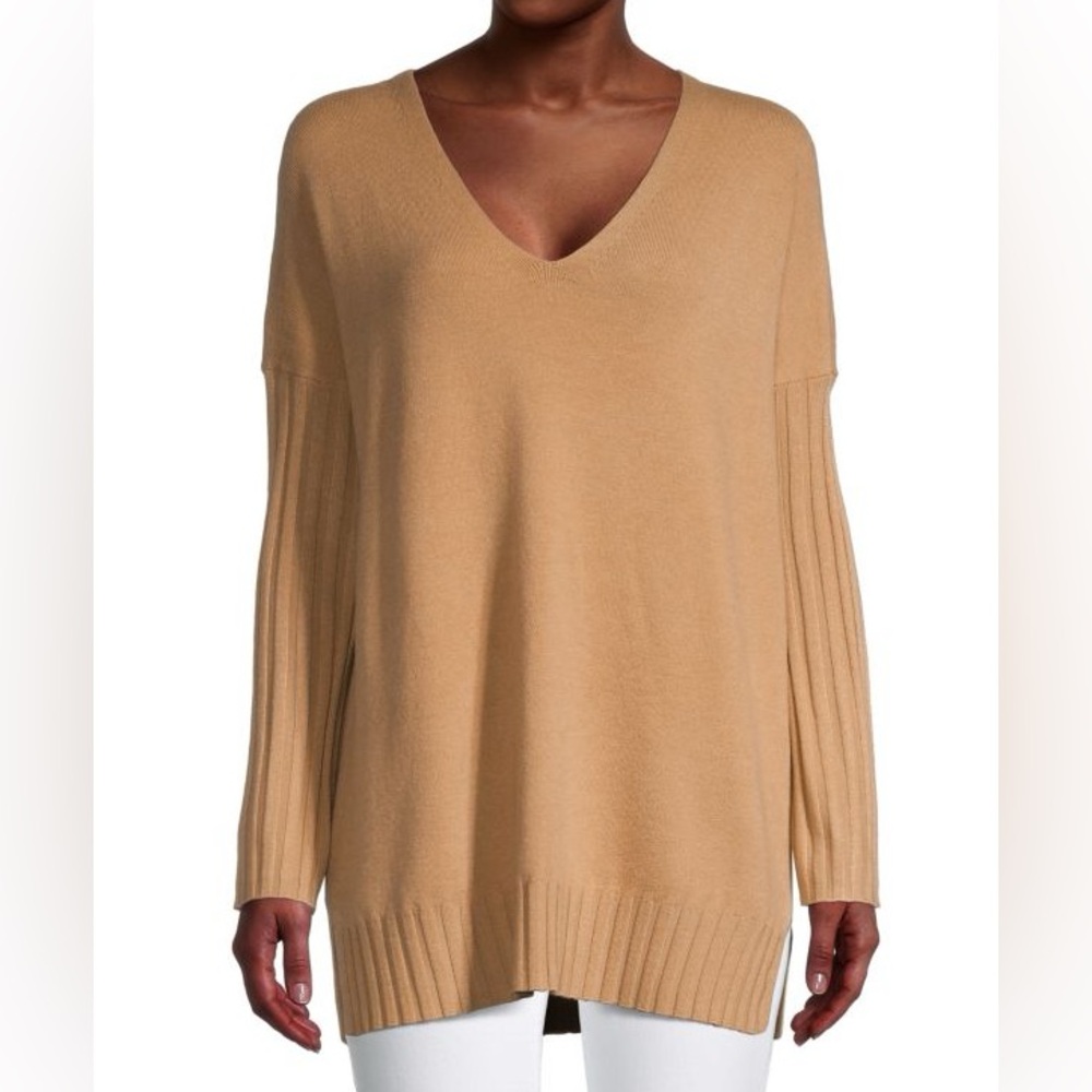 French Connection women’s sweater. Size XS.